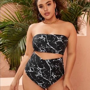 New in Bag bandeau bikini set